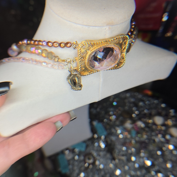 ARTISAN TRIPLE THREAT AMETHYST, PEARL & VINTAGE CRYSTAL STATEMENT NECKLACE - Picture 6 of 9